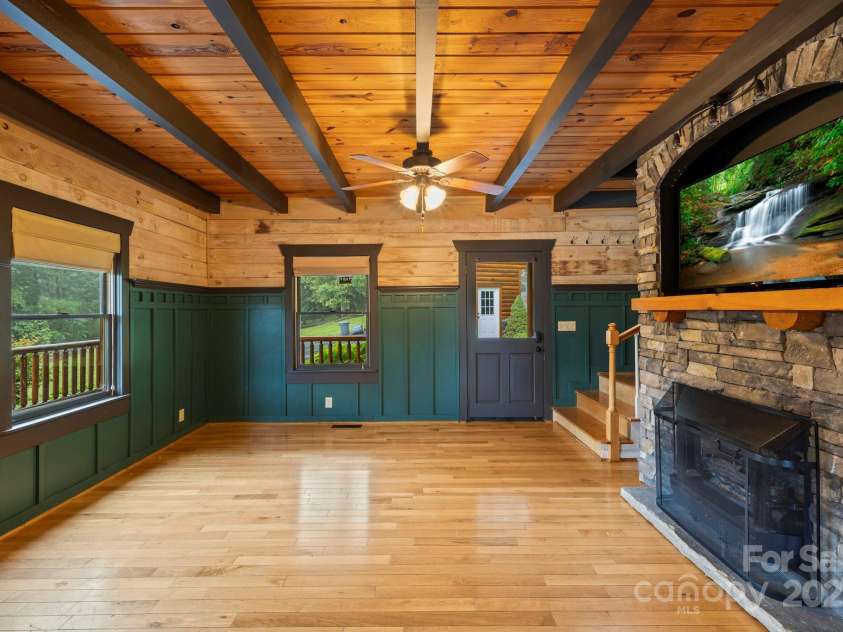 111 Grizzly Den Way, Marion, NC 28752.  MLS# CAR4262742, YatesRealty ID 17719. 