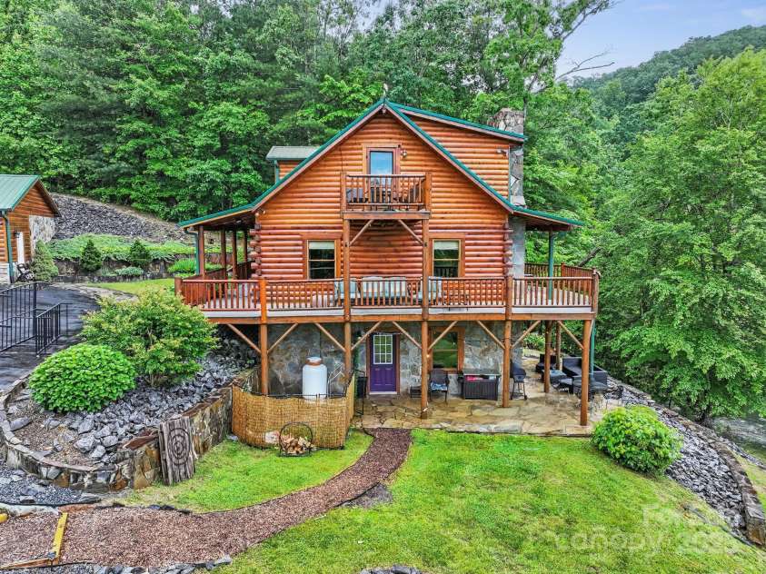 111 Grizzly Den Way, Marion, NC 28752.  MLS# CAR4262742, YatesRealty ID 17719. Side view