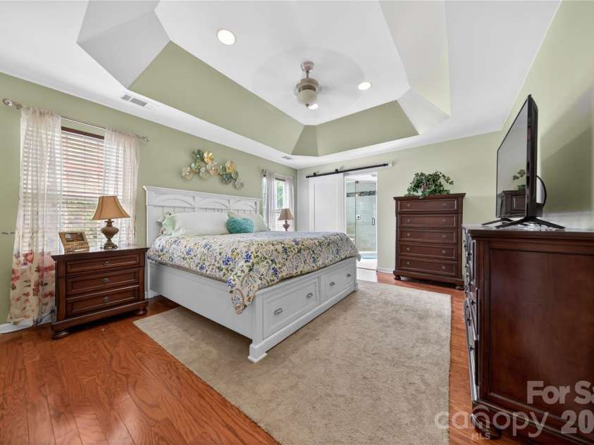 13414 Meadowmere Road, Huntersville, NC 28078.  MLS# CAR4372429, YatesRealty ID 17719. Primary Suite