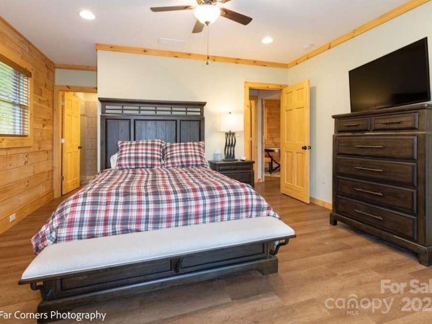 199 Brookview Lane, Whittier, NC 28789.  MLS# CAR4205619, YatesRealty ID 1772. 