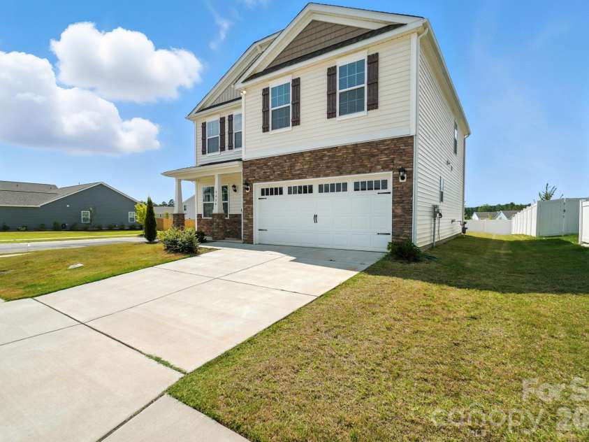 9404 Ketchum Drive, Gastonia, NC 28056.  MLS# CAR4346479, YatesRealty ID 1772. 