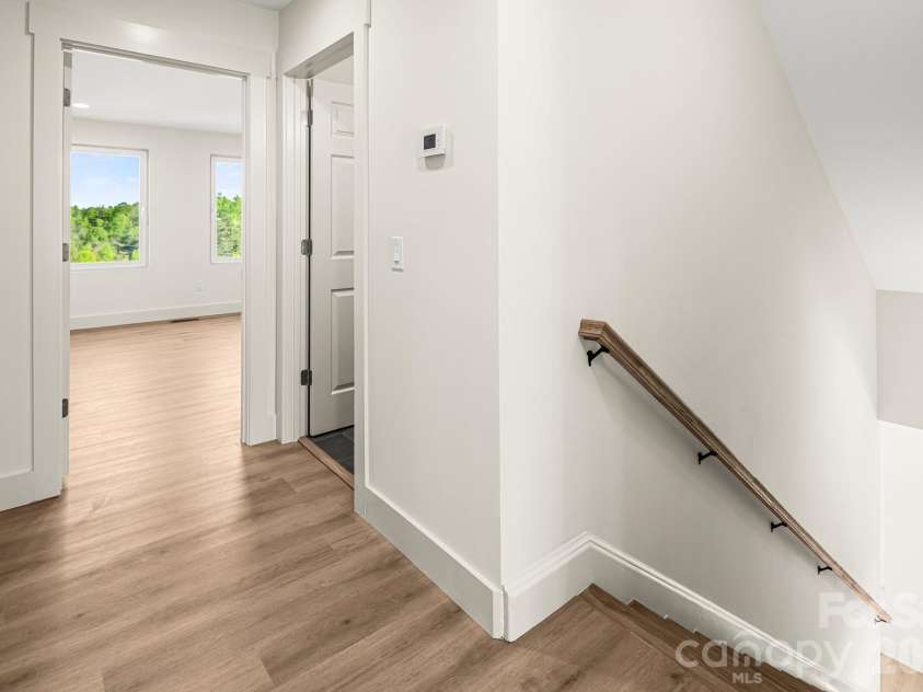 40 Firefly Ridge Trail, Alexander, NC 28701.  MLS# CAR4375434, YatesRealty ID 17720. 