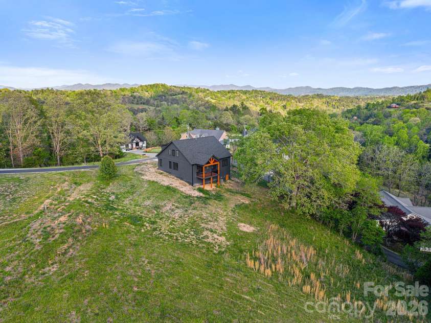 40 Firefly Ridge Trail, Alexander, NC 28701.  MLS# CAR4375434, YatesRealty ID 17720. 