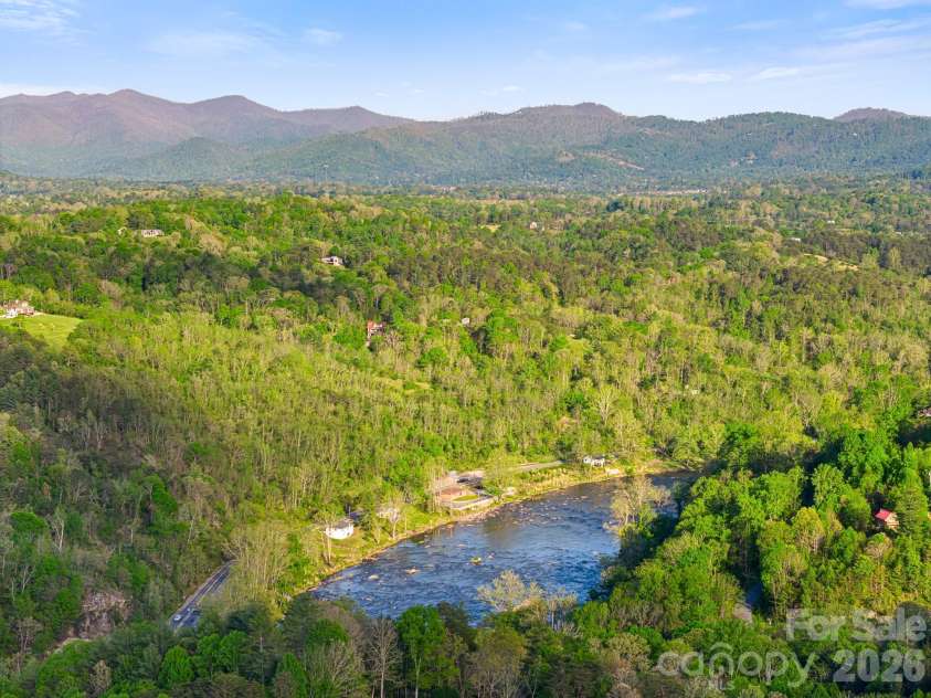 40 Firefly Ridge Trail, Alexander, NC 28701.  MLS# CAR4375434, YatesRealty ID 17720. 