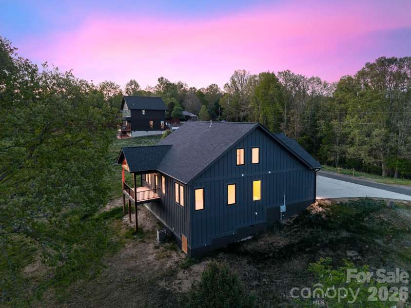 40 Firefly Ridge Trail, Alexander, NC 28701.  MLS# CAR4375434, YatesRealty ID 17720. Virtually Enhanced Sky