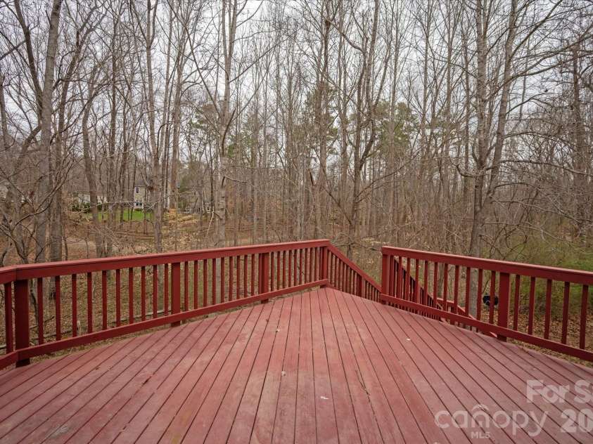 655 Powder Horn Lane, Indian Trail, NC 28079.  MLS# CAR4346217, YatesRealty ID 17721. 