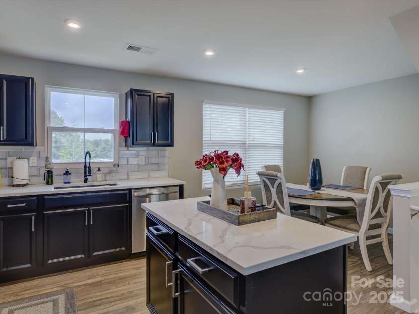 954 Taybyn Road, Fort Mill, SC 29715.  MLS# CAR4264604, YatesRealty ID 17723. 