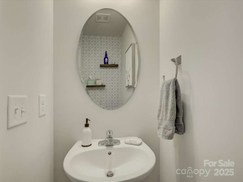 954 Taybyn Road, Fort Mill, SC 29715.  MLS# CAR4264604, YatesRealty ID 17723. 