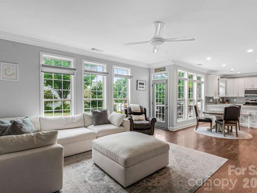 14738 Pomerol Lane, Pineville, NC 28134.  MLS# CAR4375780, YatesRealty ID 17724. 