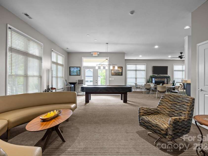 9 Endless View Drive, Weaverville, NC 28787.  MLS# CAR4241620, YatesRealty ID 17726. 