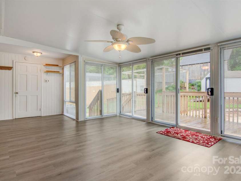 1405 8th Avenue, Conover, NC 28613.  MLS# CAR4259100, YatesRealty ID 17729. 