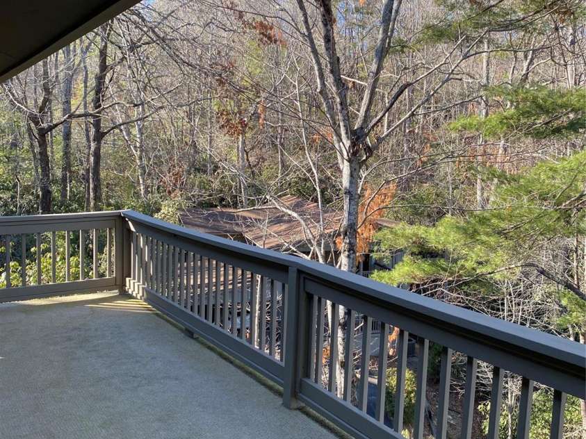11 Cedarbrook Drive, Laurel Park, NC 28739.  MLS# CAR4211239, YatesRealty ID 1773. 