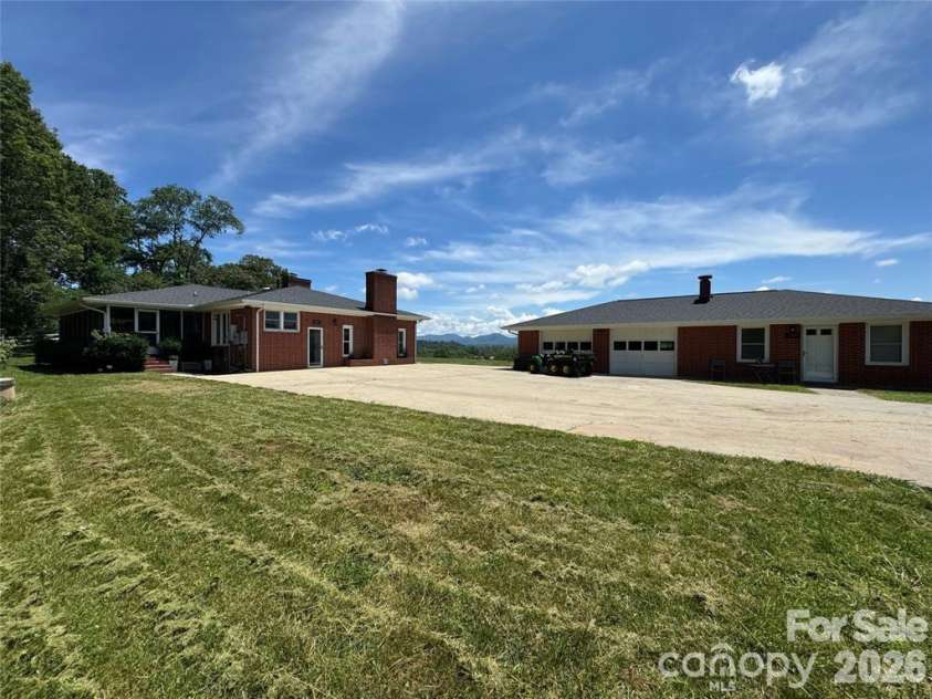598 Miles View Road, Mills River, NC 28759.  MLS# CAR4346255, YatesRealty ID 1773. 