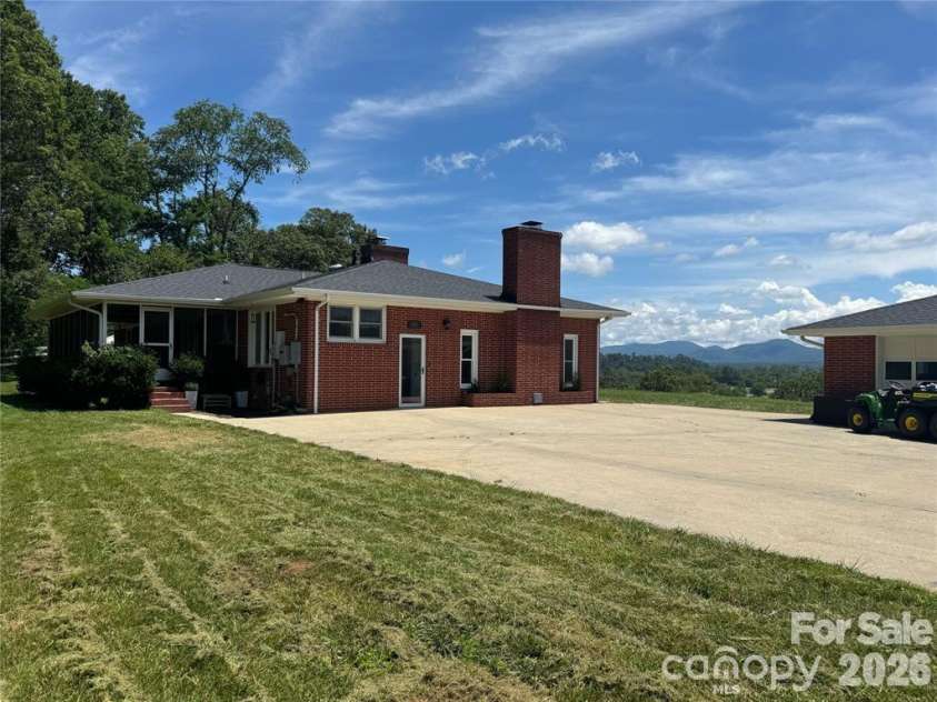 598 Miles View Road, Mills River, NC 28759.  MLS# CAR4346255, YatesRealty ID 1773. 