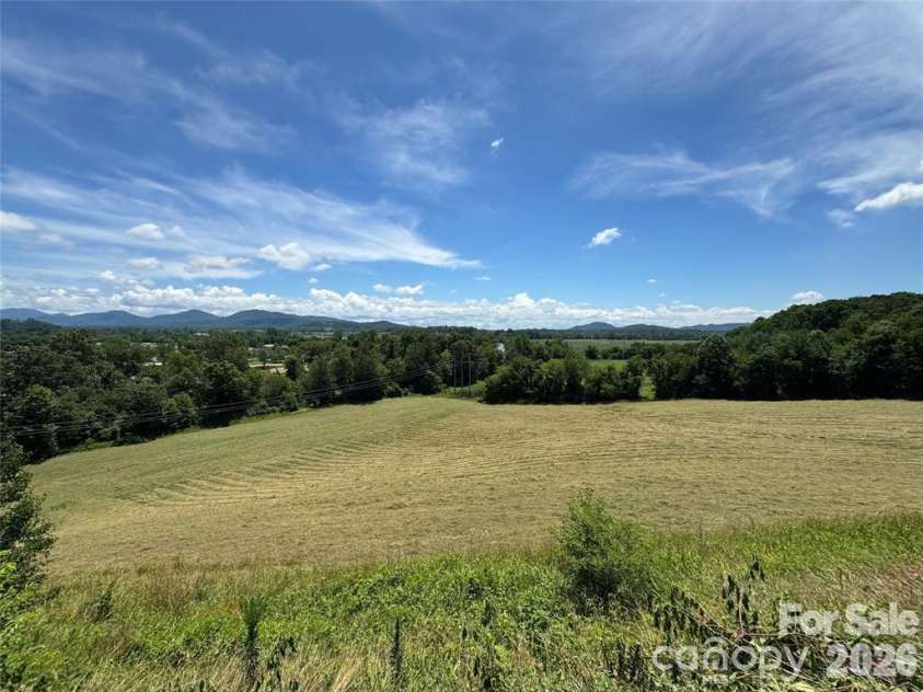 598 Miles View Road, Mills River, NC 28759.  MLS# CAR4346255, YatesRealty ID 1773. 