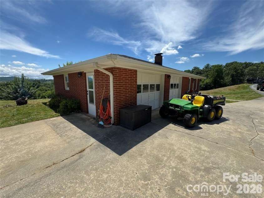598 Miles View Road, Mills River, NC 28759.  MLS# CAR4346255, YatesRealty ID 1773. 