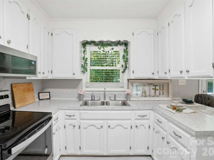 1525 Reservation Road, Rock Hill, SC 29730.  MLS# CAR4373949, YatesRealty ID 17730. 