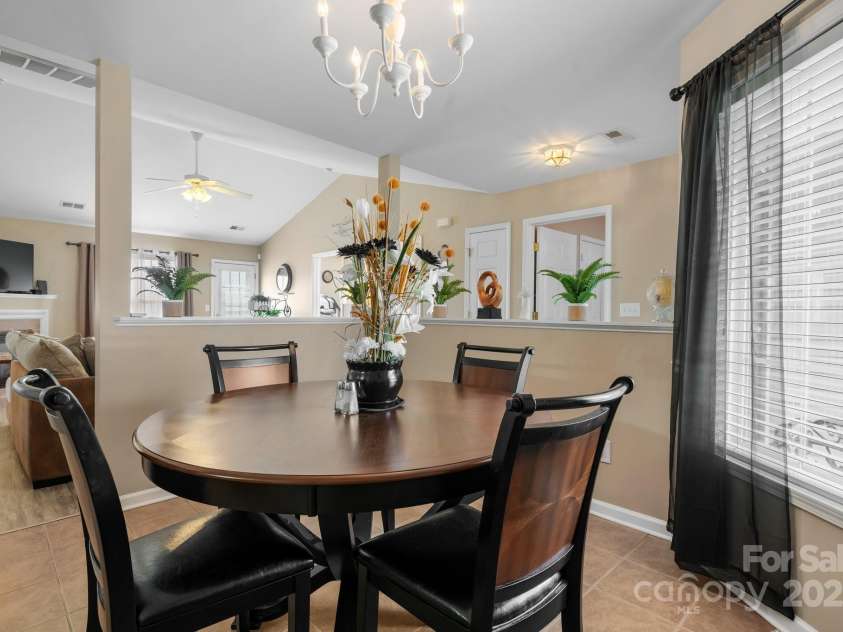 657 Ansley Way, High Point, NC 27265.  MLS# CAR4230549, YatesRealty ID 17730. 