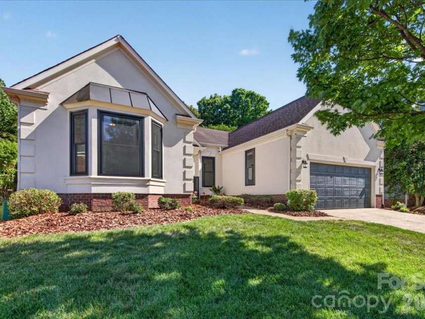 2843 Redfield Drive, Charlotte, NC 28270.  MLS# CAR4374830, YatesRealty ID 17731. 