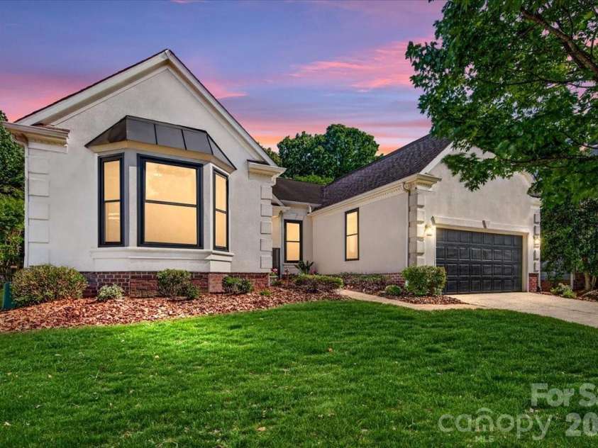 2843 Redfield Drive, Charlotte, NC 28270.  MLS# CAR4374830, YatesRealty ID 17731. 