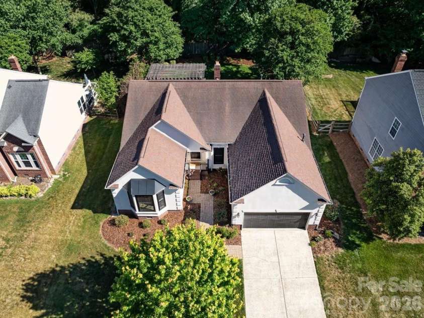 2843 Redfield Drive, Charlotte, NC 28270.  MLS# CAR4374830, YatesRealty ID 17731. 