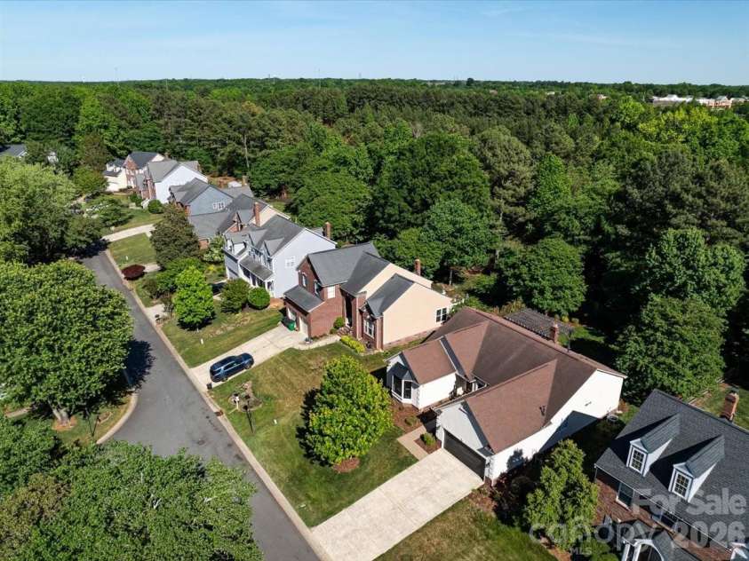 2843 Redfield Drive, Charlotte, NC 28270.  MLS# CAR4374830, YatesRealty ID 17731. 