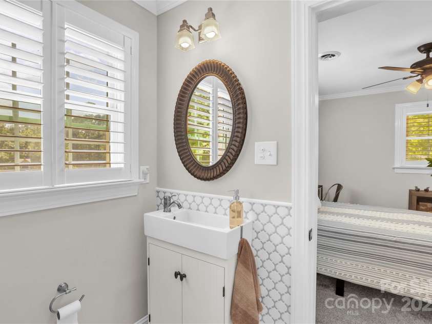 323 Richmond Road, Salisbury, NC 28144.  MLS# CAR4248939, YatesRealty ID 17731. 