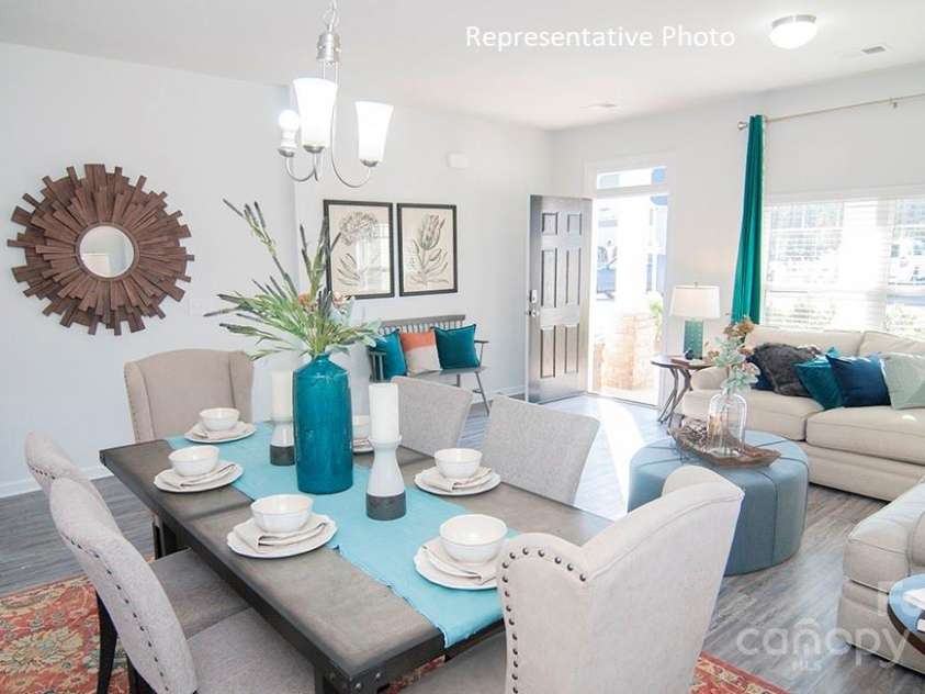 214 Giant Oak Avenue, Statesville, NC 28677.  MLS# CAR4224694, YatesRealty ID 17732. 