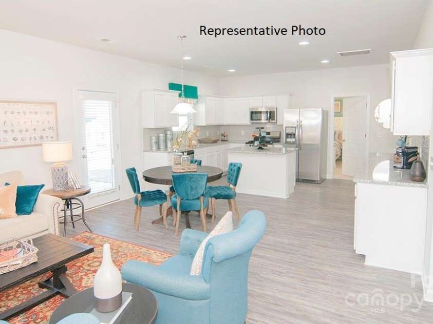 214 Giant Oak Avenue, Statesville, NC 28677.  MLS# CAR4224694, YatesRealty ID 17732. 