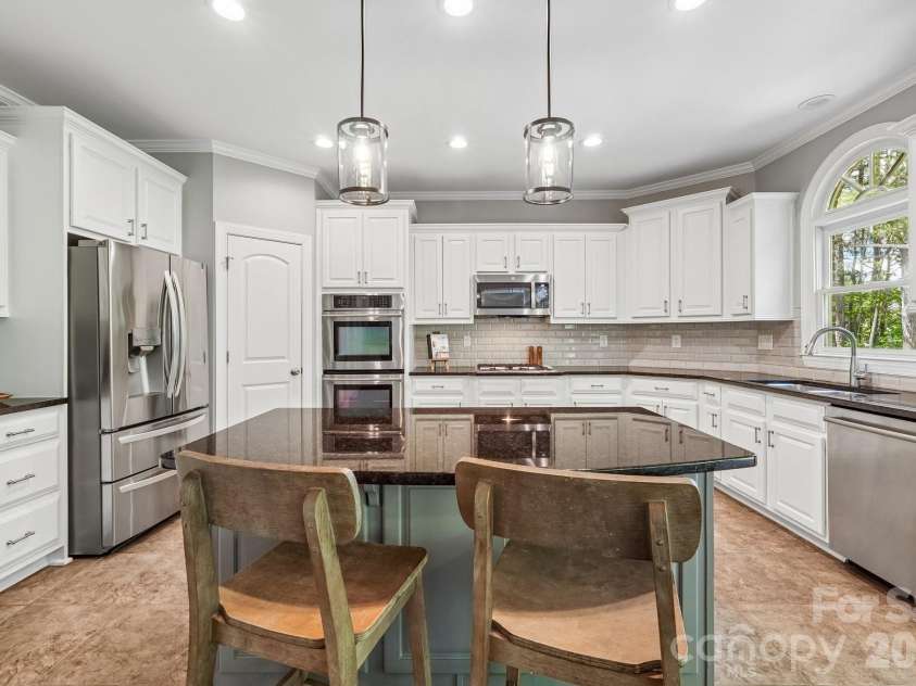 29023 Villa View Court, Fort Mill, SC 29707.  MLS# CAR4372357, YatesRealty ID 17732. 