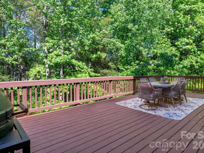 29023 Villa View Court, Fort Mill, SC 29707.  MLS# CAR4372357, YatesRealty ID 17732. Private tree lined backyard