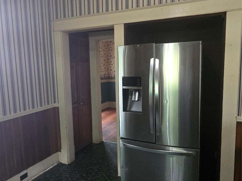 804 Emmanuel Church Road, Conover, NC 28613.  MLS# CAR4376376, YatesRealty ID 17733. KITCHEN