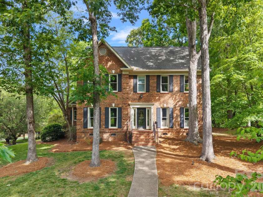 2512 Monteiane Drive, Charlotte, NC 28270.  MLS# CAR4374822, YatesRealty ID 17734. 