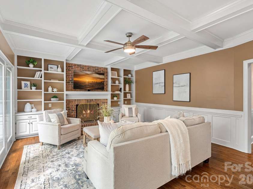 2512 Monteiane Drive, Charlotte, NC 28270.  MLS# CAR4374822, YatesRealty ID 17734. 