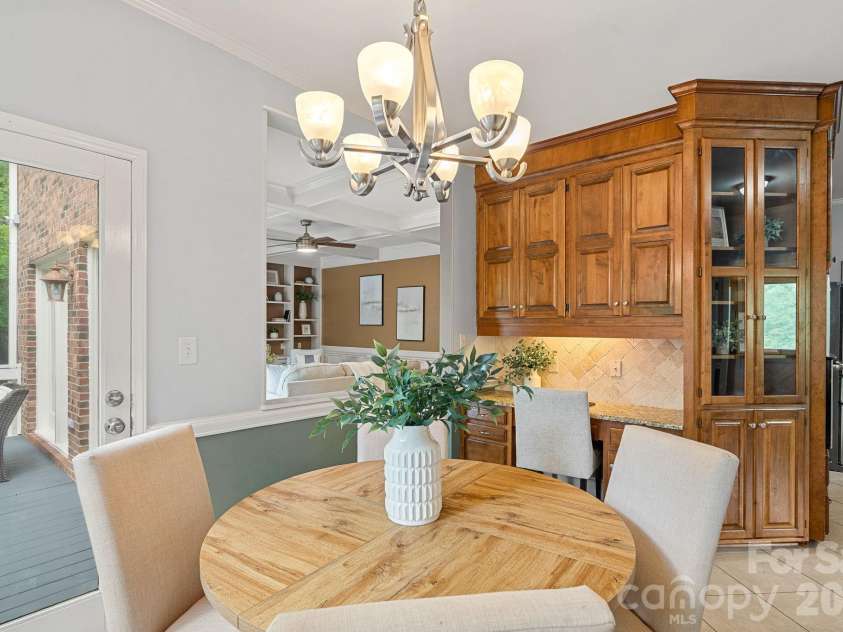2512 Monteiane Drive, Charlotte, NC 28270.  MLS# CAR4374822, YatesRealty ID 17734. 