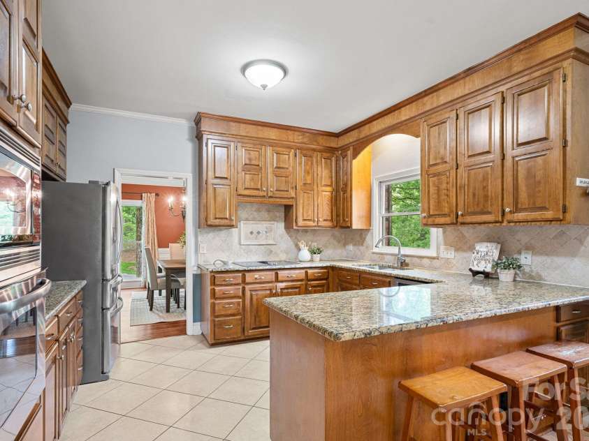 2512 Monteiane Drive, Charlotte, NC 28270.  MLS# CAR4374822, YatesRealty ID 17734. 