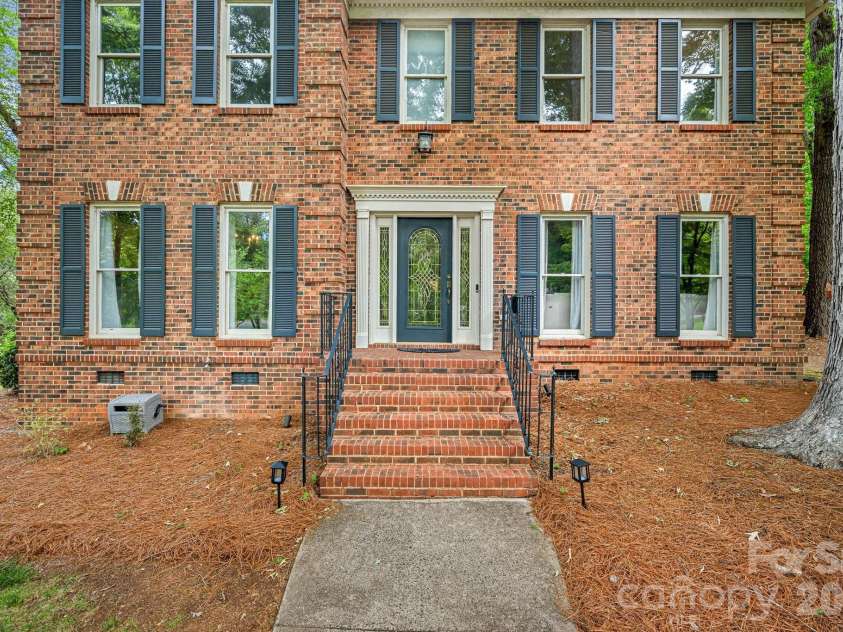 2512 Monteiane Drive, Charlotte, NC 28270.  MLS# CAR4374822, YatesRealty ID 17734. 