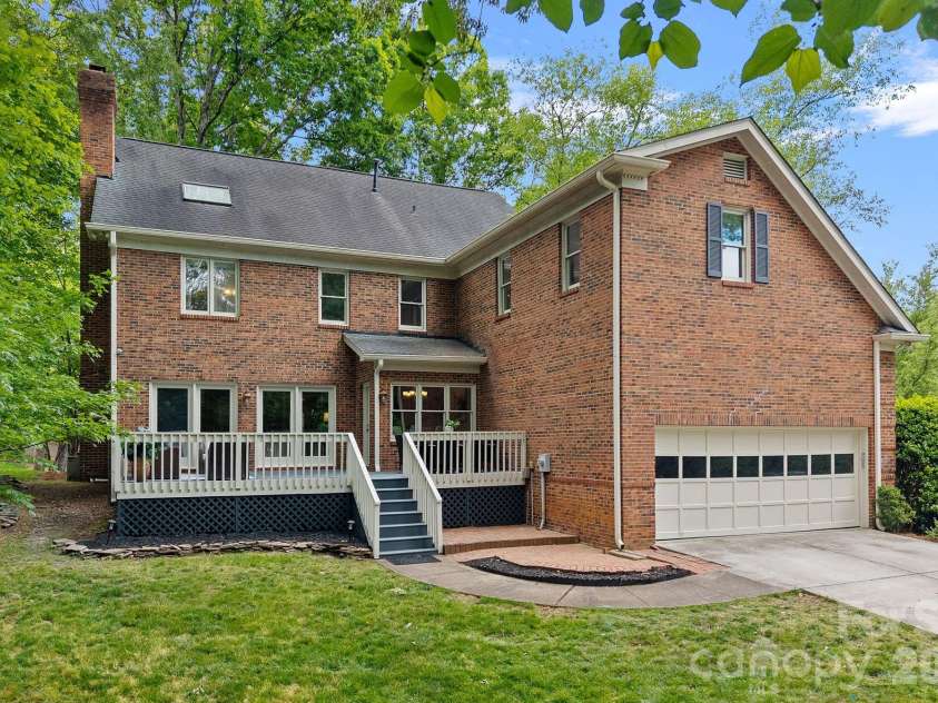 2512 Monteiane Drive, Charlotte, NC 28270.  MLS# CAR4374822, YatesRealty ID 17734. 