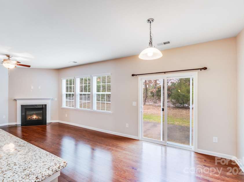 2679 Southern Trace Drive, Waxhaw, NC 28173.  MLS# CAR4227509, YatesRealty ID 17734. 