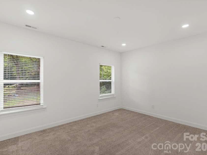 211 Baker Street, Rock Hill, SC 29730.  MLS# CAR4374605, YatesRealty ID 17735. 