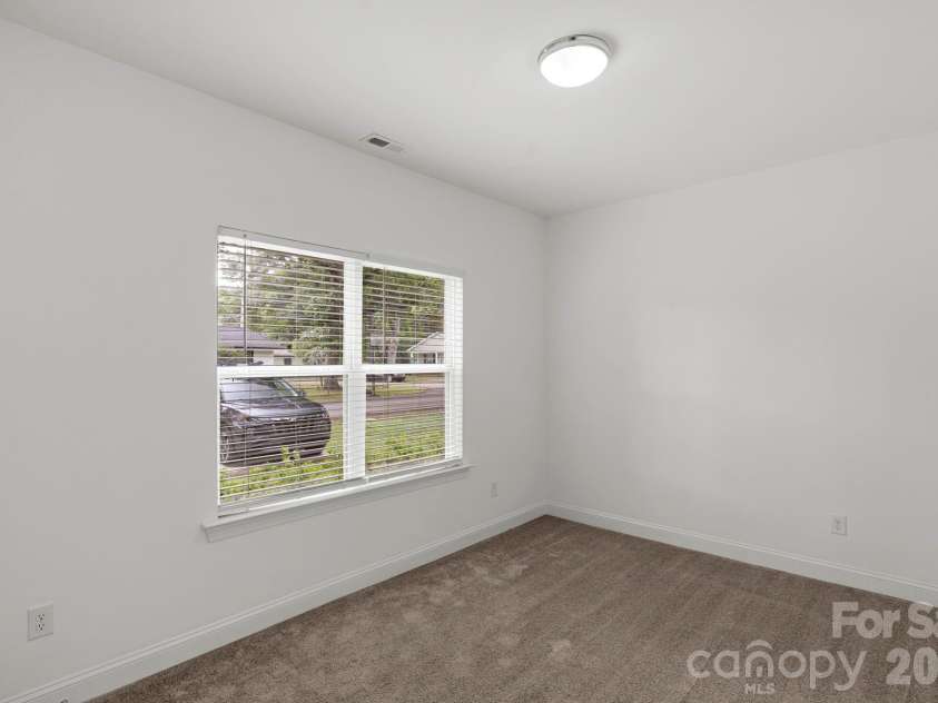 211 Baker Street, Rock Hill, SC 29730.  MLS# CAR4374605, YatesRealty ID 17735. 