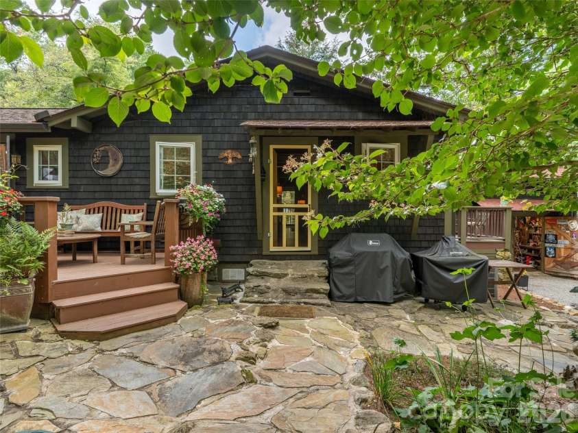 85 Chestnut Hill Road, Gerton, NC 28735.  MLS# CAR4373368, YatesRealty ID 17736. 