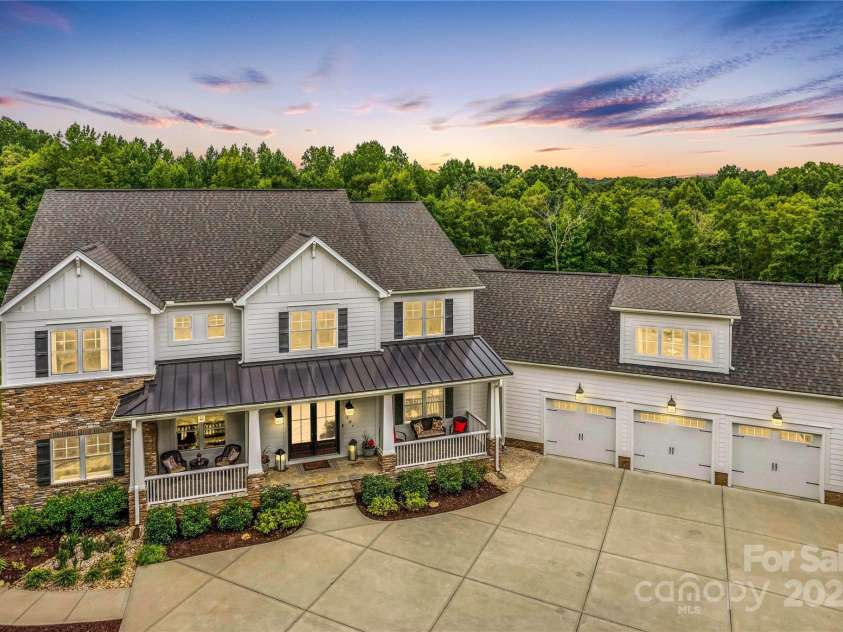 127 Tradition Lane, Mooresville, NC 28115.  MLS# CAR4165702, YatesRealty ID 17737. Elegance awaits at 127 Tradition Lane, Mooresville NC 28115