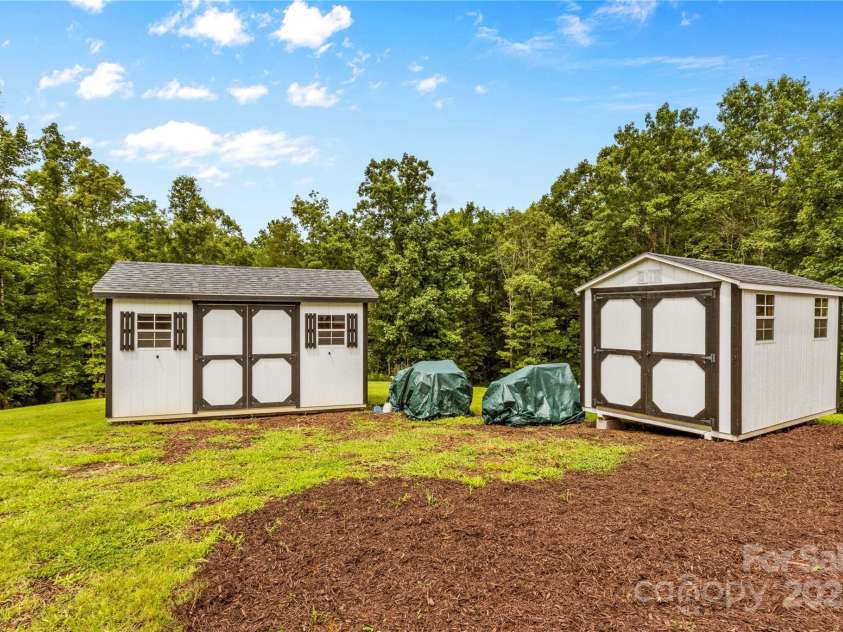 127 Tradition Lane, Mooresville, NC 28115.  MLS# CAR4165702, YatesRealty ID 17737. Great Storage options