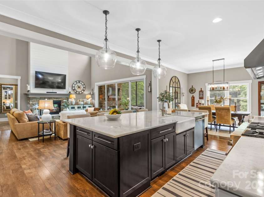 127 Tradition Lane, Mooresville, NC 28115.  MLS# CAR4165702, YatesRealty ID 17737. Kitchen is open to Great Room and Dining