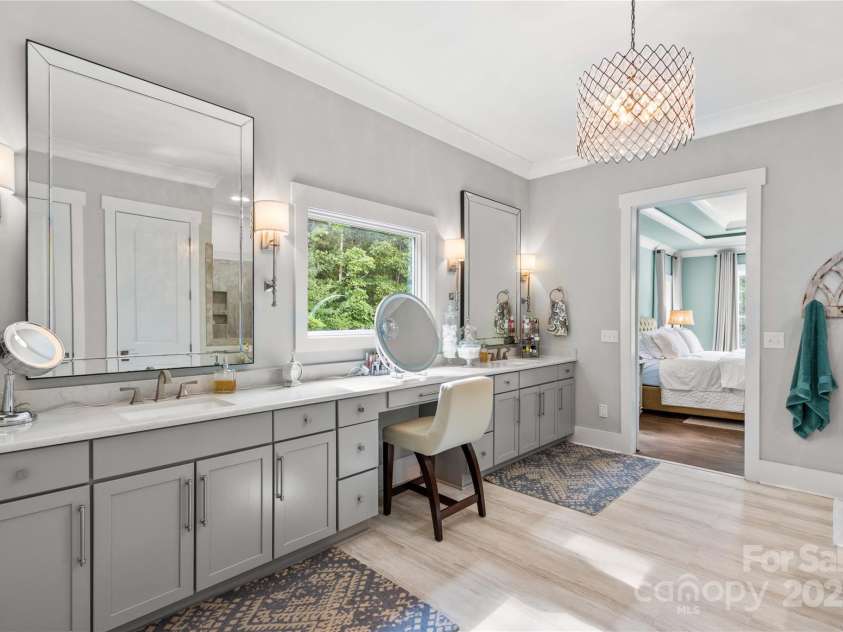 127 Tradition Lane, Mooresville, NC 28115.  MLS# CAR4165702, YatesRealty ID 17737. Spacious Vanity