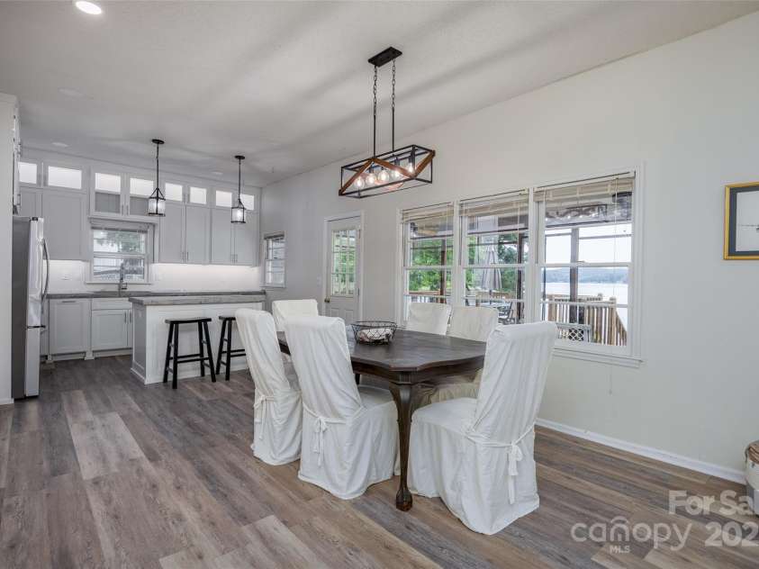 1805 Lakeshore Road, Camden, SC 29020.  MLS# CAR4263089, YatesRealty ID 17738. 