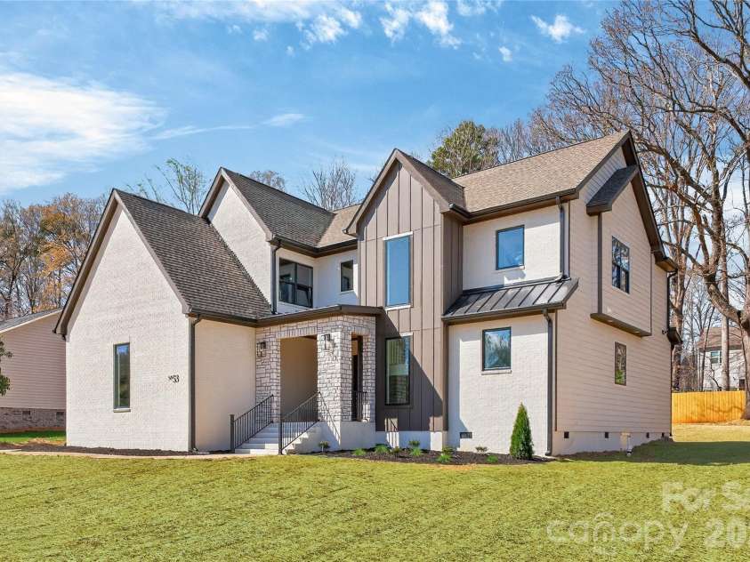 53 Bowen Drive, Belmont, NC 28012.  MLS# CAR4352516, YatesRealty ID 17739. 
