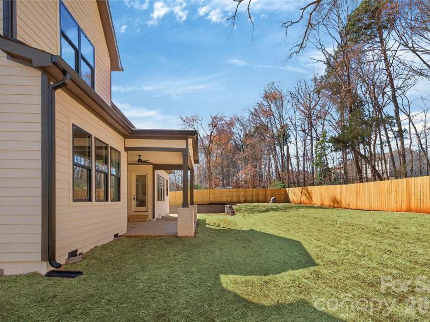 53 Bowen Drive, Belmont, NC 28012.  MLS# CAR4352516, YatesRealty ID 17739. 