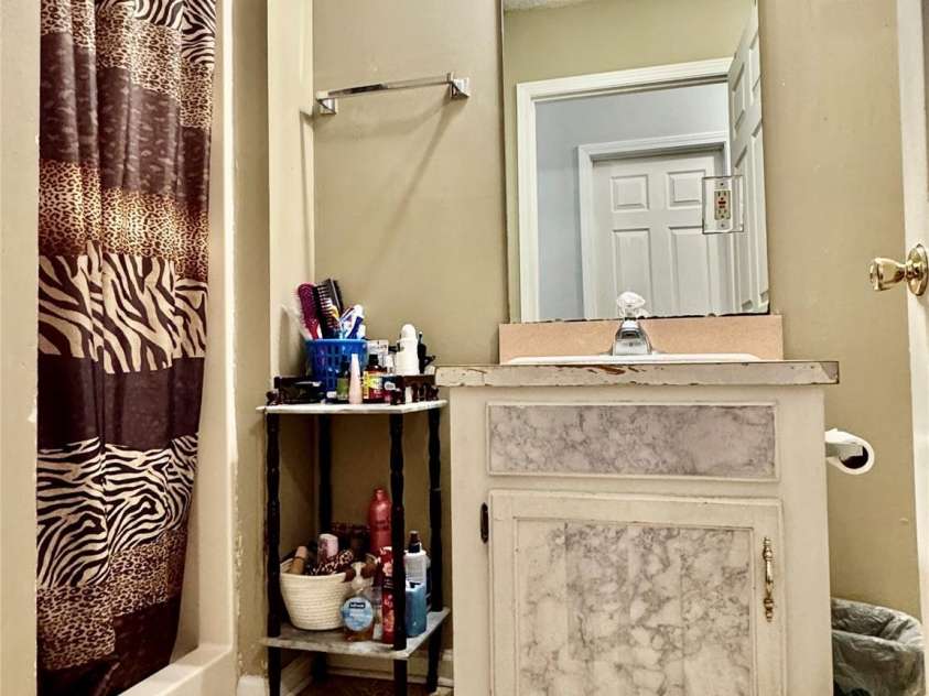1019 7th Avenue, Gastonia, NC 28052.  MLS# CAR4346419, YatesRealty ID 1774. 